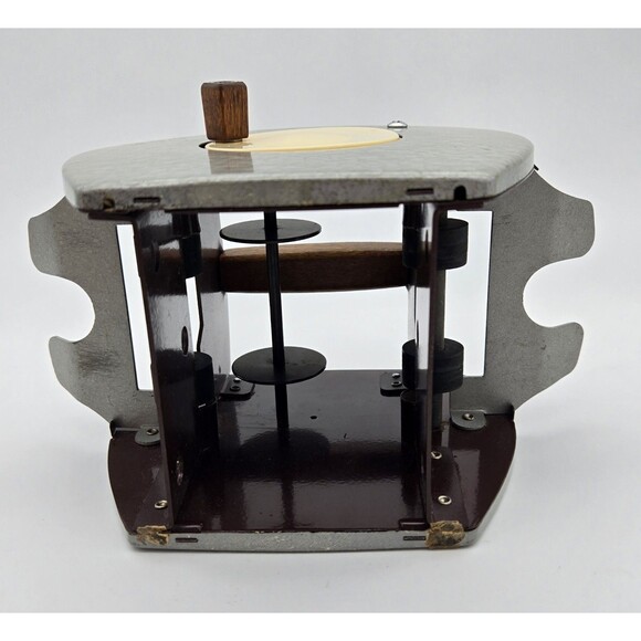 Nestor Johnson Wood Metal Hand Crank Card Shuffler Vintage Box Patent 2706117 - Picture 3 of 11